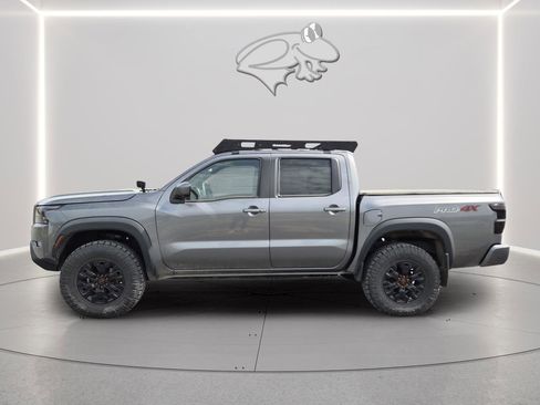 Used 2022 Nissan Frontier PRO-4X image 4