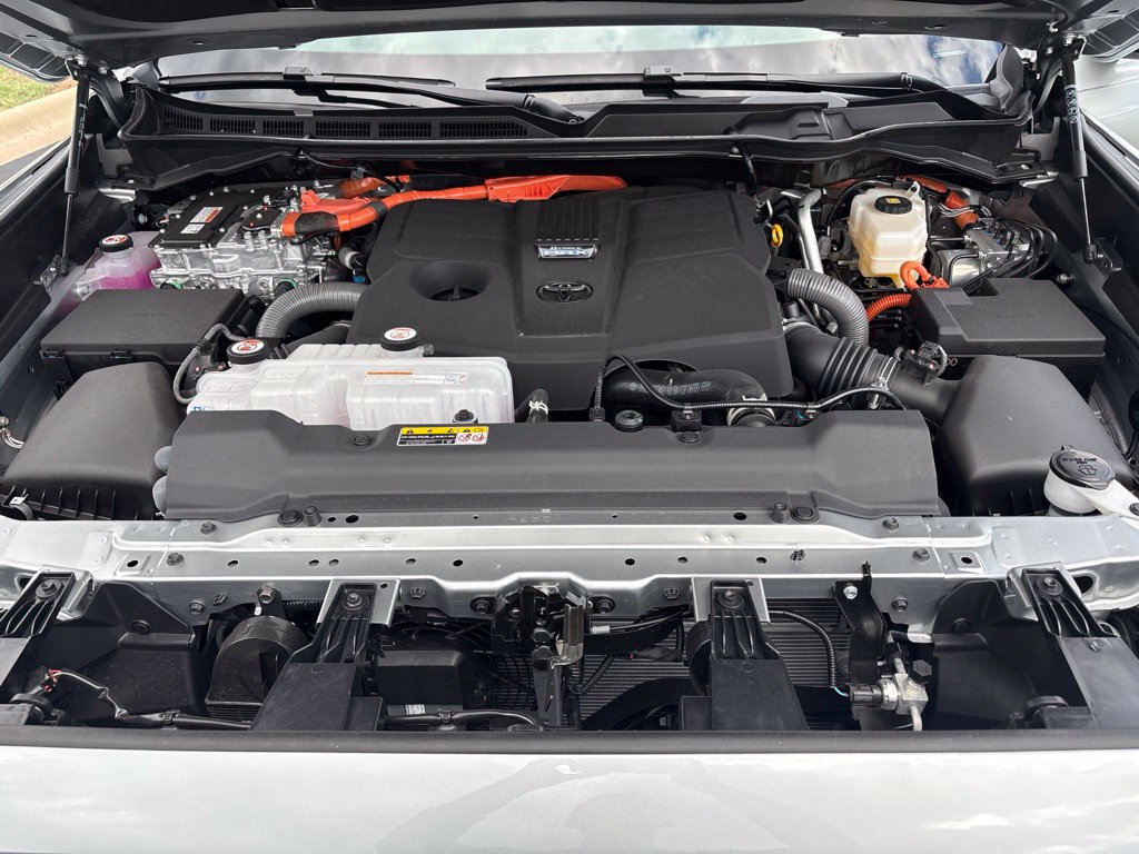 Used 2026 Toyota Sequoia Platinum AWD/4WD image 11