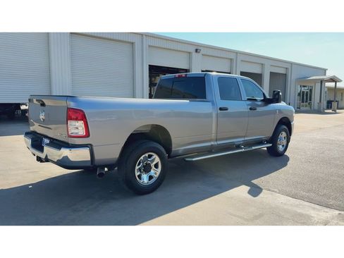 Used 2024 RAM 3500 Tradesman w/ Chrome Appearance Group AWD/4WD image 8