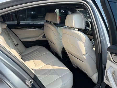 Used 2018 BMW M550i xDrive AWD/4WD image 18