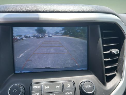Used 2019 GMC Acadia SLT FWD image 22