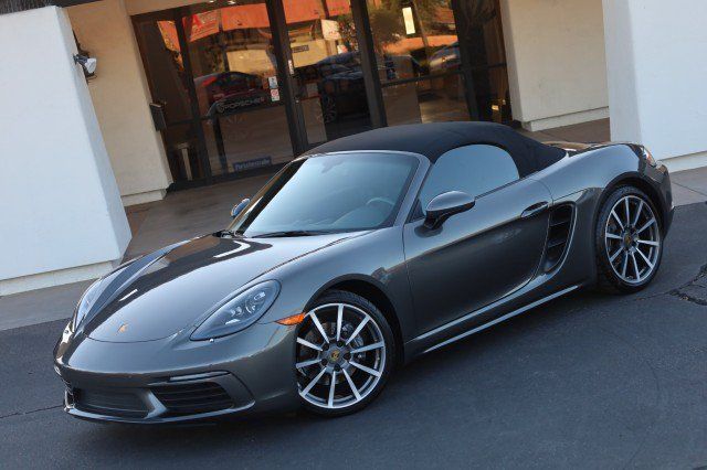 Used 2017 Porsche 718 Boxster RWD image 65