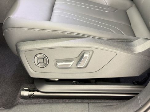 New 2026 Audi Q3 quattro 2.0T AWD/4WD image 12