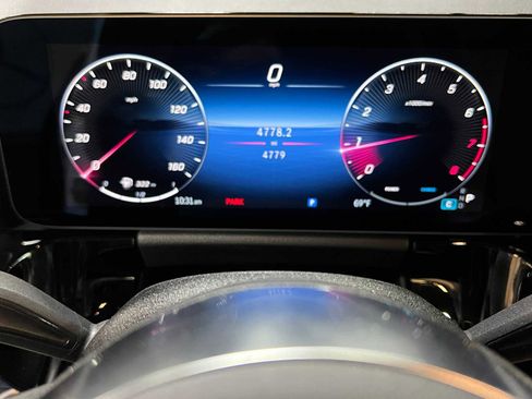 Certified 2025 Mercedes-Benz GLA 250 4MATIC image 26