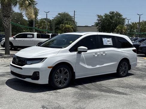 New 2026 Honda Odyssey Touring image 12
