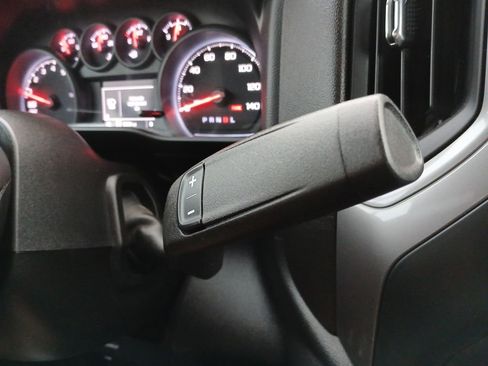 Used 2022 Chevrolet Silverado 1500 Custom image 16