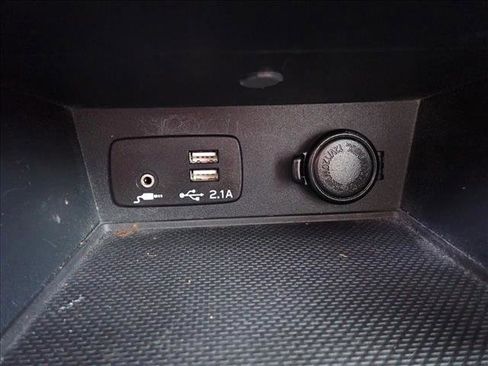 Used 2023 Subaru Crosstrek 2.0i Premium image 19