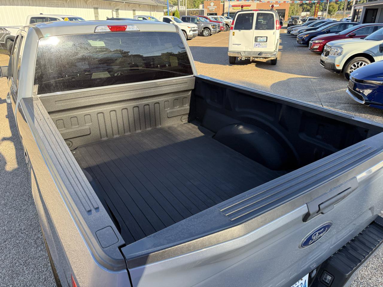 Used 2019 Ford F150 XL w/ Equipment Group 101A Mid AWD/4WD image 6