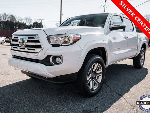Certified 2018 Toyota Tacoma Limited image 3