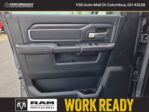 New 2026 RAM 2500 Big Horn AWD/4WD image 18