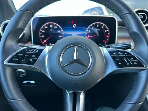 Certified 2025 Mercedes-Benz GLC 300 image 26