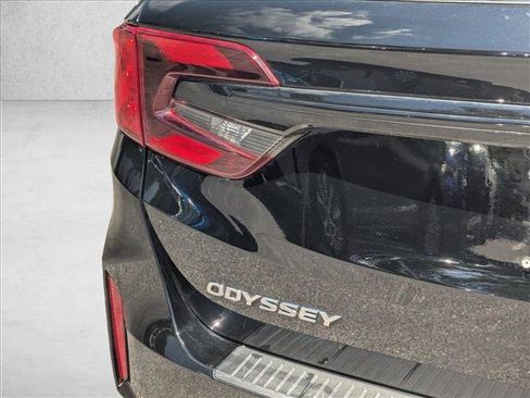 Used 2025 Honda Odyssey EX-L image 9