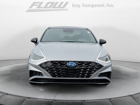Used 2020 Hyundai Sonata SEL Plus w/ Tech Package image 3