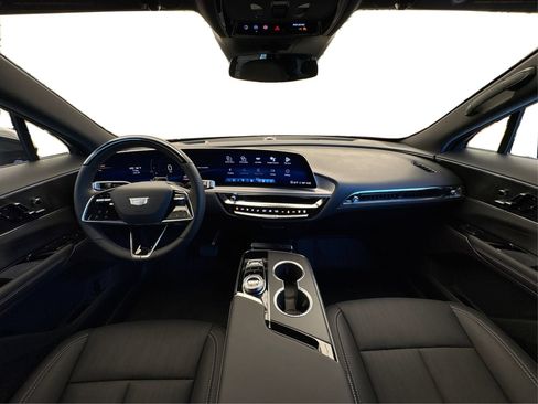 New 2026 Cadillac Lyriq Sport AWD/4WD image 22
