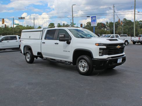 Used 2024 Chevrolet Silverado 2500 W/T w/ WT Fleet Convenience Package image 6