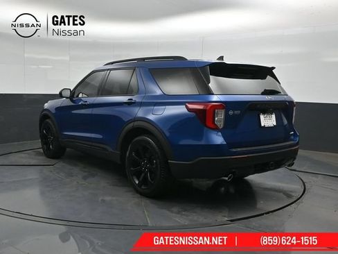Used 2023 Ford Explorer ST-Line w/ Class IV Trailer Tow Package AWD/4WD image 8