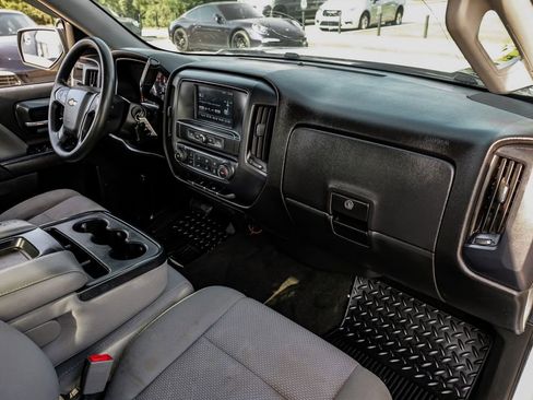 Used 2016 Chevrolet Silverado 1500 Custom w/ Custom Convenience Package RWD image 11
