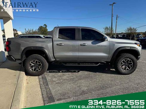 Used 2024 Chevrolet Colorado ZR2 w/ ZR2 Convenience Package III image 5
