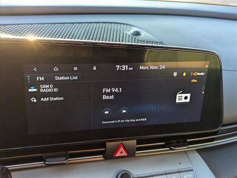 Certified 2025 Hyundai Elantra Limited image 15