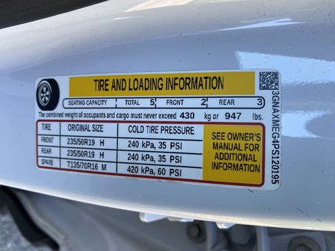 Used 2023 Chevrolet Equinox RS w/ RS Leather Package FWD image 38
