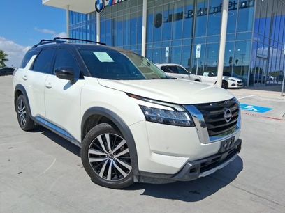Used 2023 Nissan Pathfinder Platinum