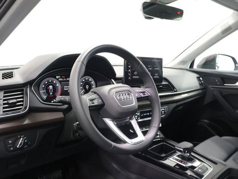Used 2024 Audi Q5 e Premium Plus w/ Premium Plus Package image 15