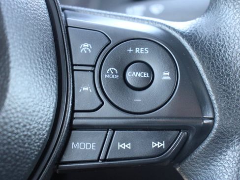 Used 2024 Toyota Corolla Cross AWD Hybrid image 23