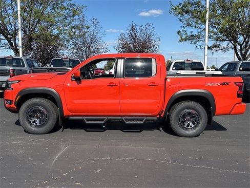 New 2026 Nissan Frontier PRO-4X w/ Pro-4x Convenience Package image 3