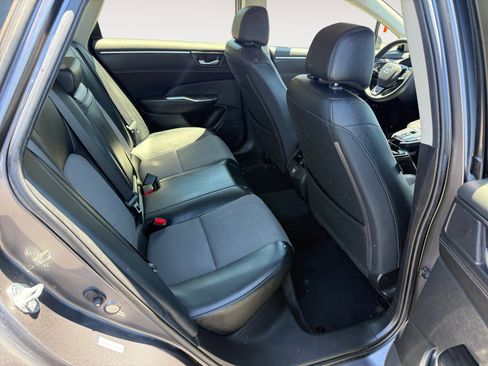 Used 2019 Honda Clarity Plug-In Hybrid image 18