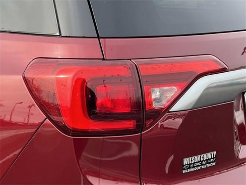 Used 2018 GMC Acadia SLT image 10