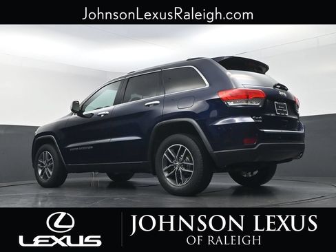 Used 2017 Jeep Grand Cherokee Limited AWD/4WD image 18