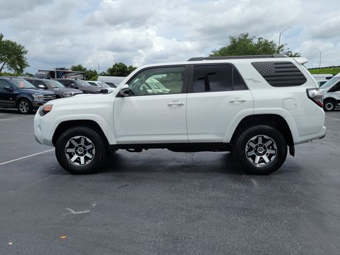 Used 2023 Toyota 4Runner TRD Off-Road Premium w/ Moonroof Package AWD/4WD image 6