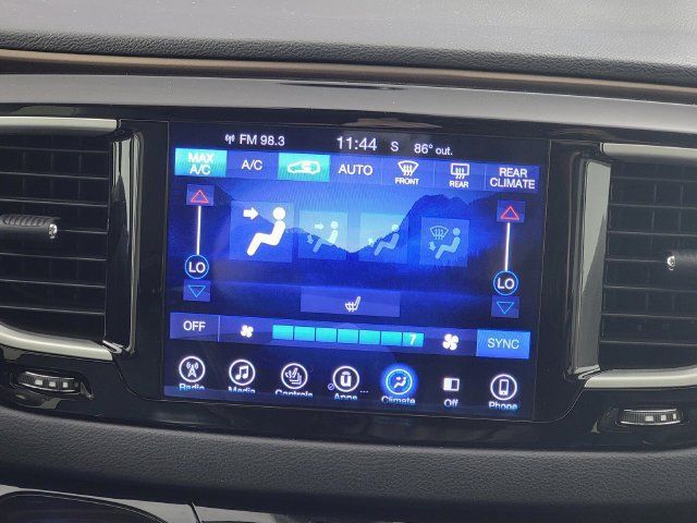 Used 2017 Chrysler Pacifica Touring-L FWD image 22
