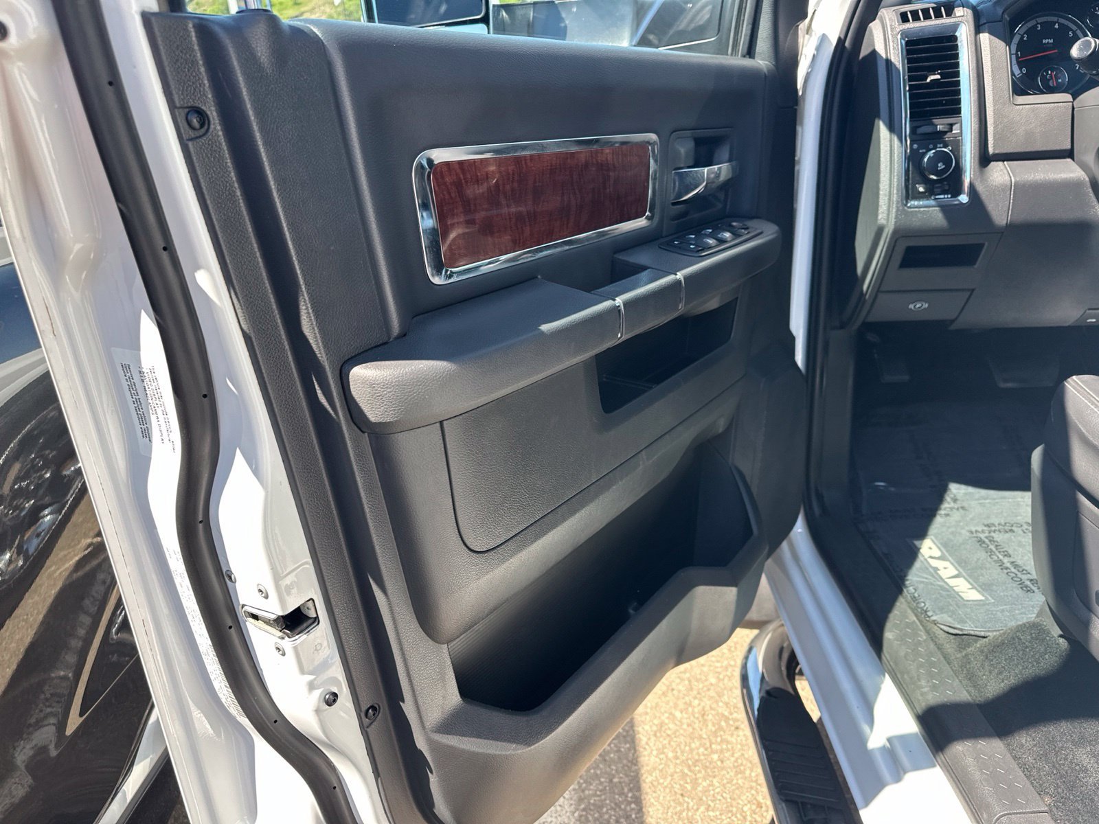Used 2012 RAM 1500 Laramie w/ Protection Group AWD/4WD image 19