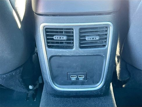 Used 2023 Dodge Charger SXT image 28