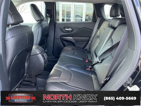 Used 2022 Jeep Cherokee Latitude Lux w/ Sun & Sound Group image 15