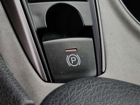 Used 2023 Toyota Camry SE image 25