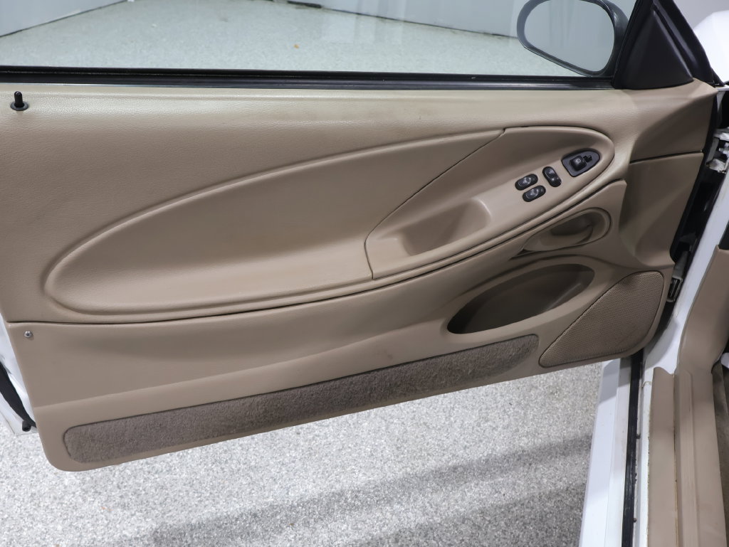 Used 1999 Ford Mustang Coupe RWD image 18