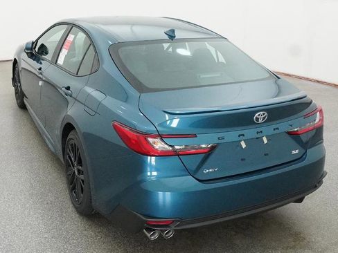 New 2026 Toyota Camry SE image 9