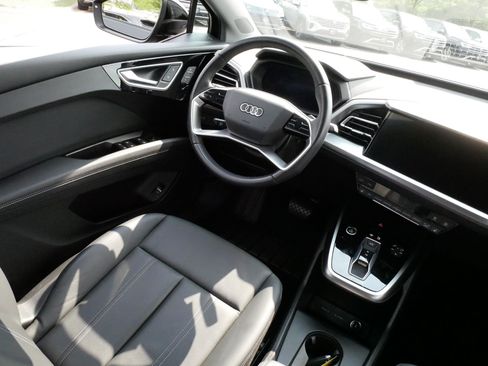 Used 2024 Audi Q4 e-tron Premium Plus w/ Premium Plus AWD/4WD image 9