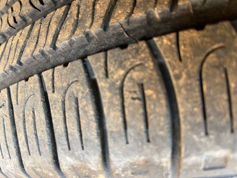 Used 1996 Lincoln Town Car Cartier image 10