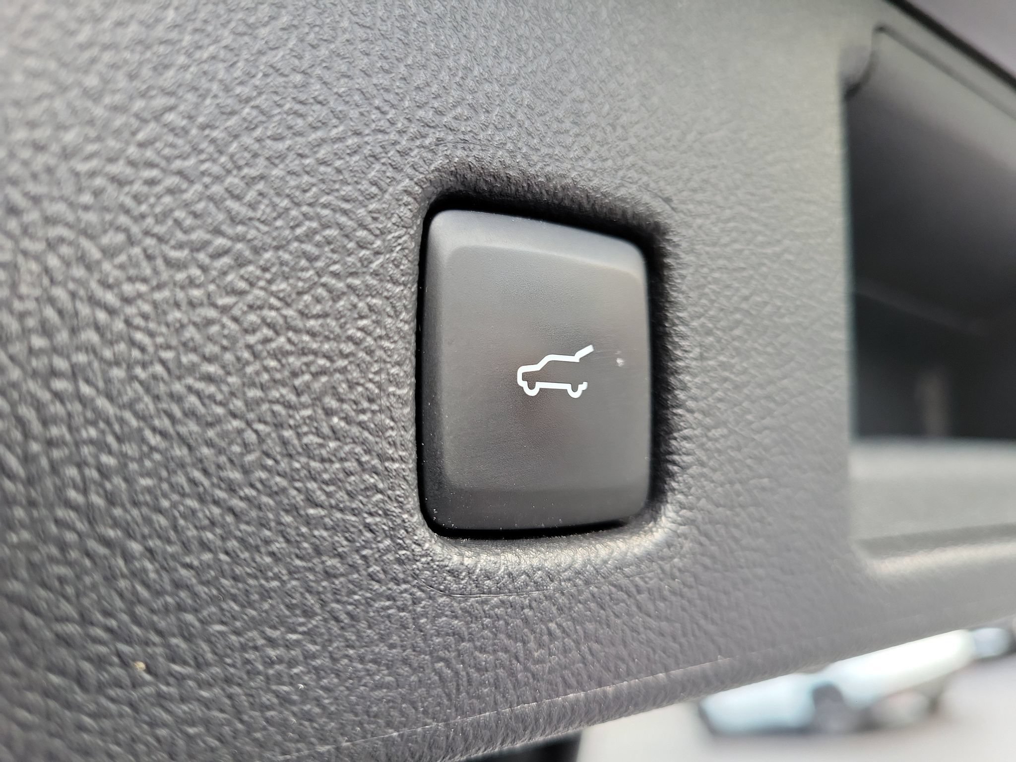 Used 2025 Ford Escape ST-Line Select AWD/4WD image 29