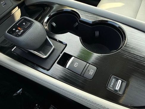 Certified 2023 Nissan Rogue SL w/ SL Premium Package image 28