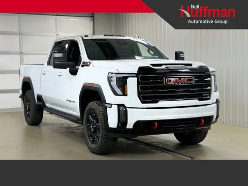 Used 2024 GMC Sierra 2500 AT4 w/ AT4 Premium Plus Package AWD/4WD image 1