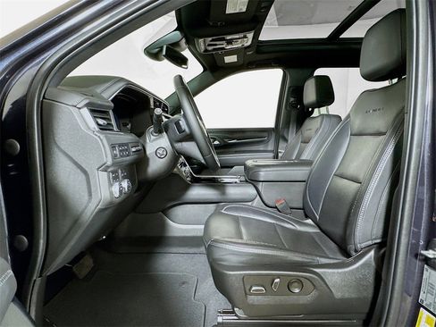 Used 2023 GMC Yukon XL Denali image 21