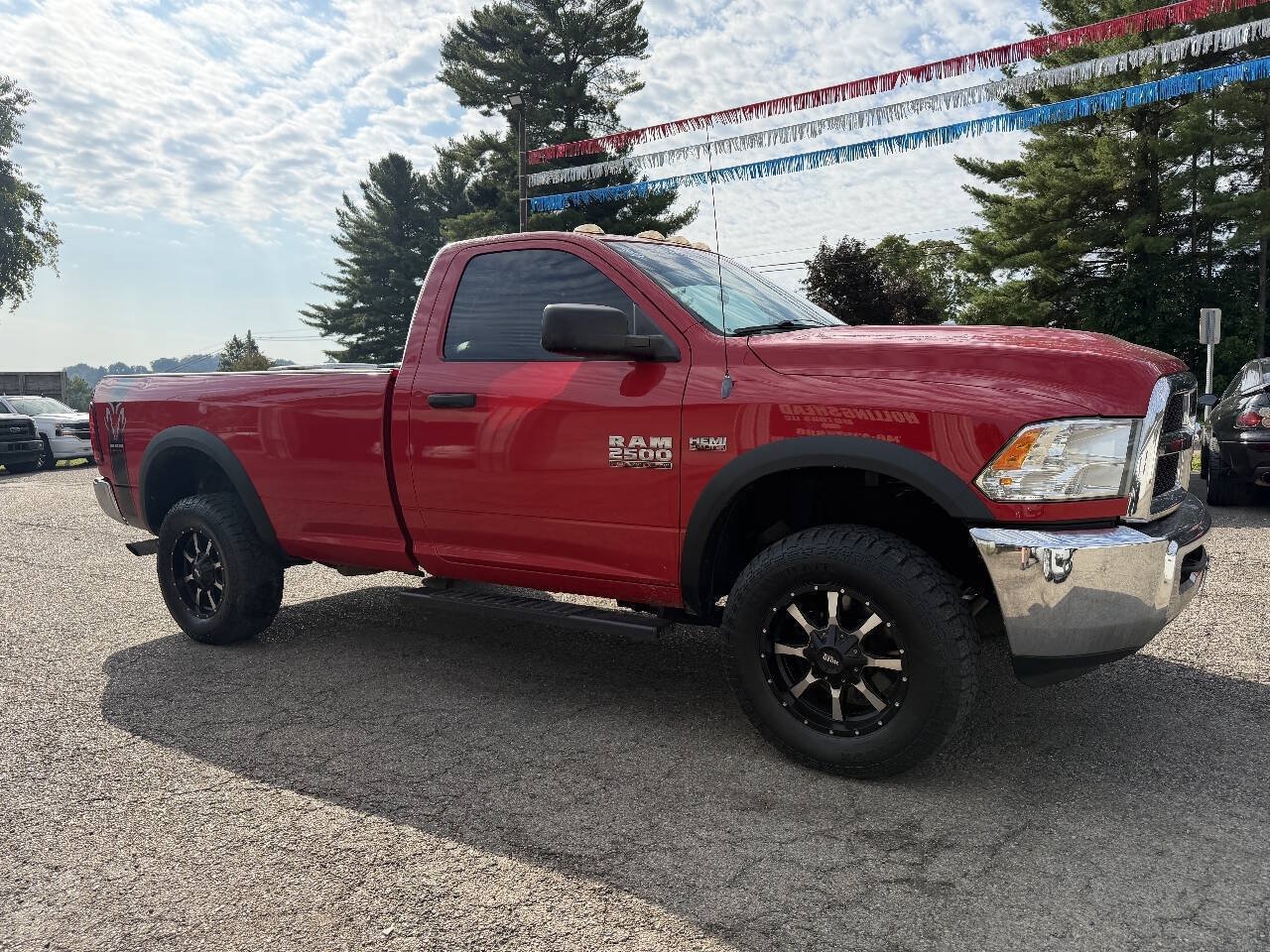 Used 2014 RAM 2500 Tradesman w/ Chrome Appearance Group AWD/4WD image 3