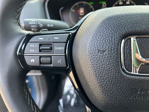 Used 2025 Honda Civic Sport image 18