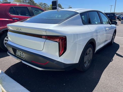 Used 2025 Kia K4 LX image 4