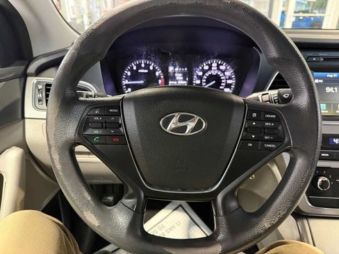Used 2016 Hyundai Sonata SE FWD image 13