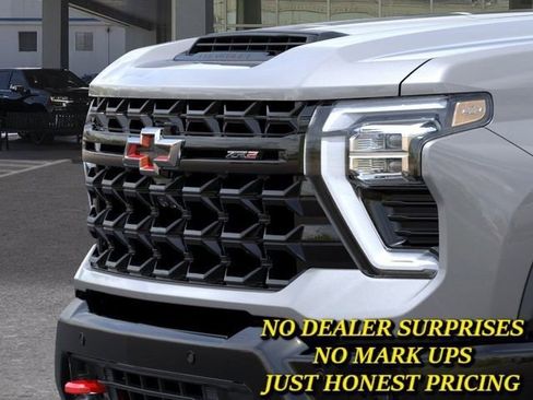 New 2026 Chevrolet Silverado 2500 ZR2 AWD/4WD image 13